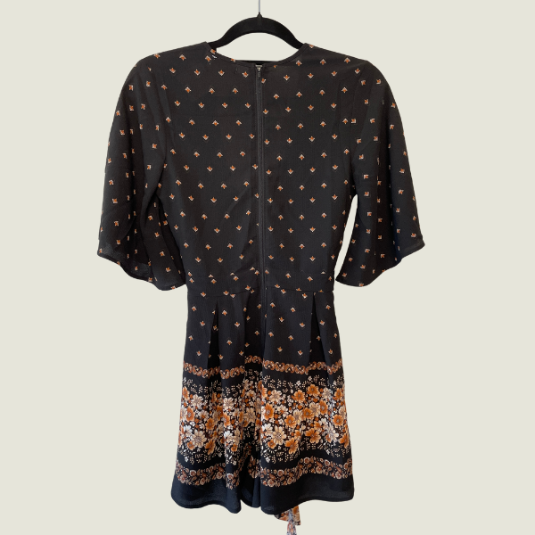 Mono CHARLOTTE RUSSE