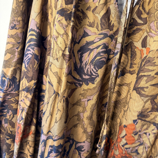 Top URBAN OUTFITTERS