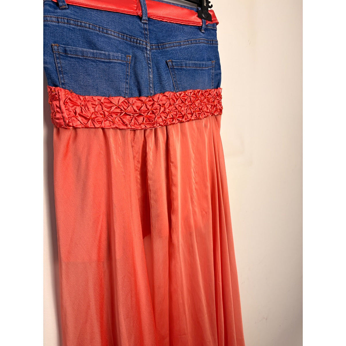 Pollera Circula by Makis