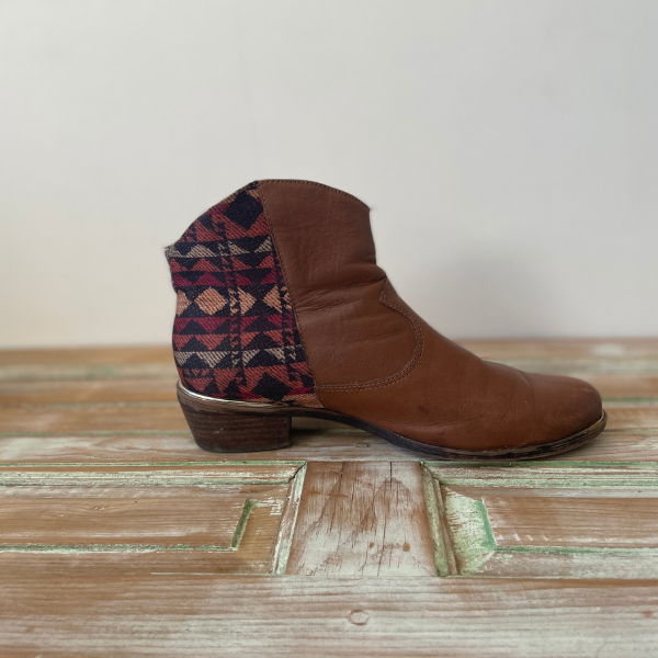 Botas TANARA