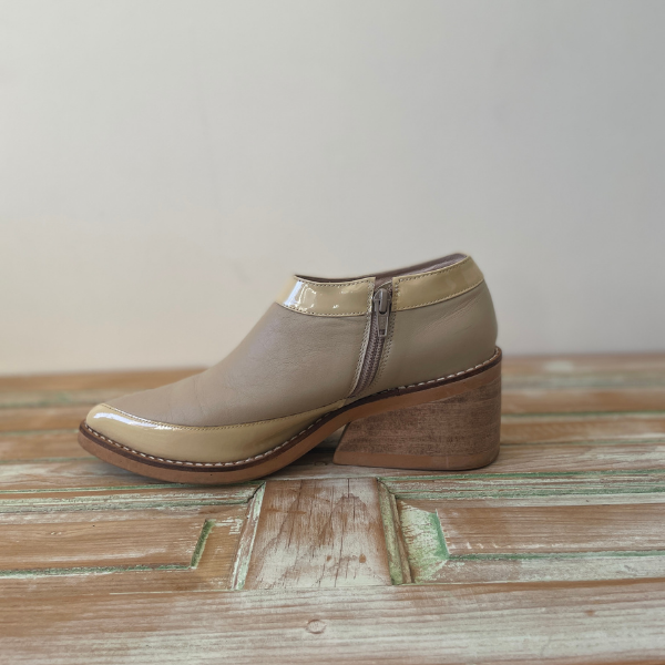 Botas