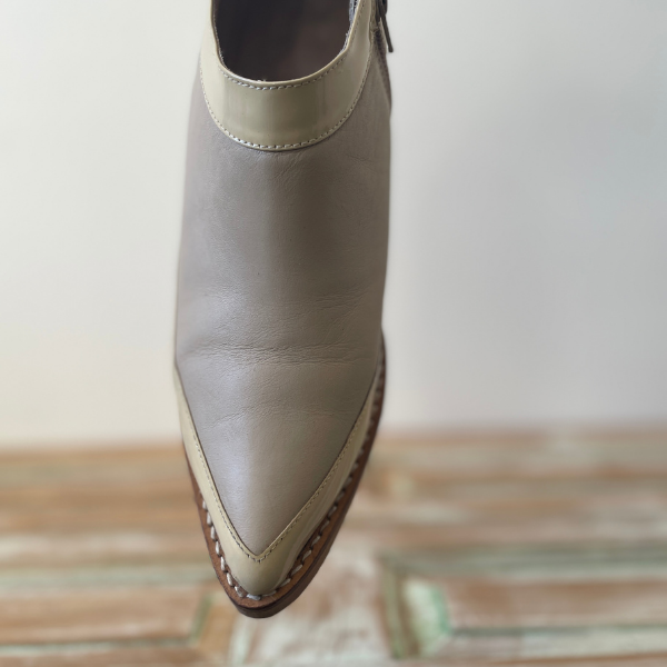Botas