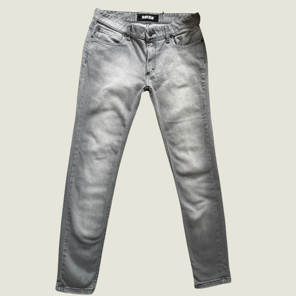 Pantalones AY NOT DEAD