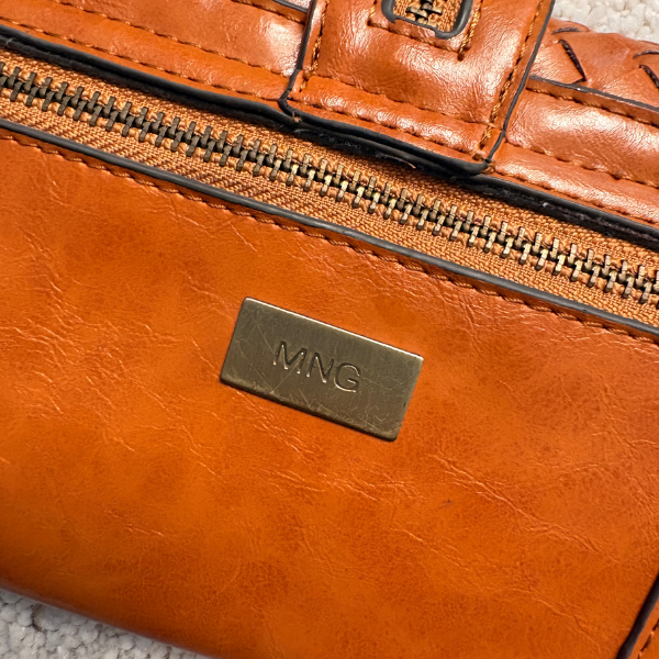 Cartera MANGO