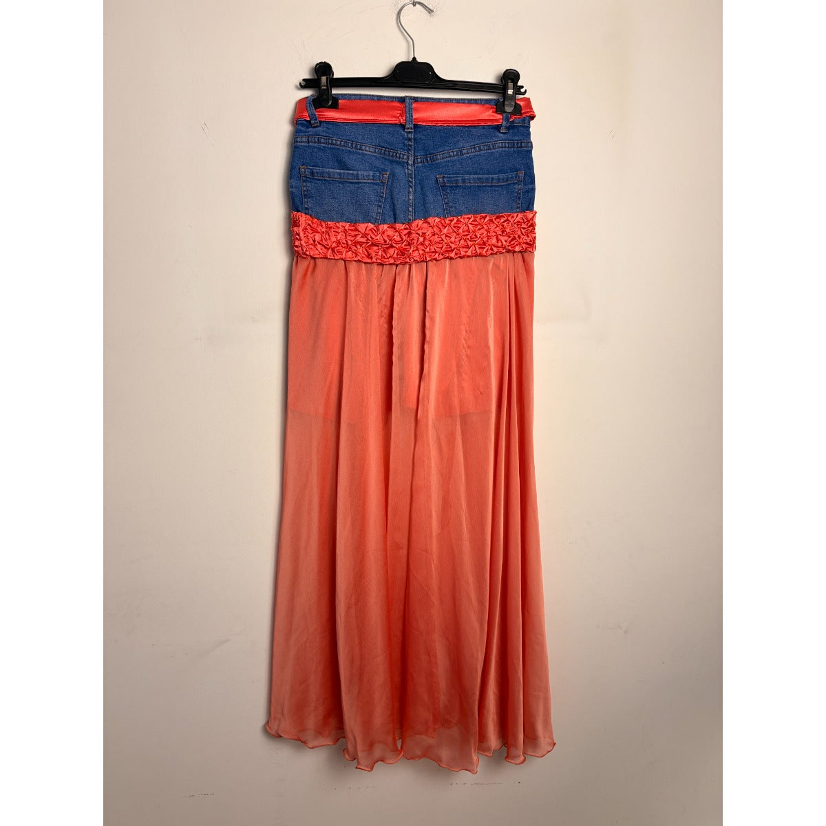 Pollera Circula by Makis