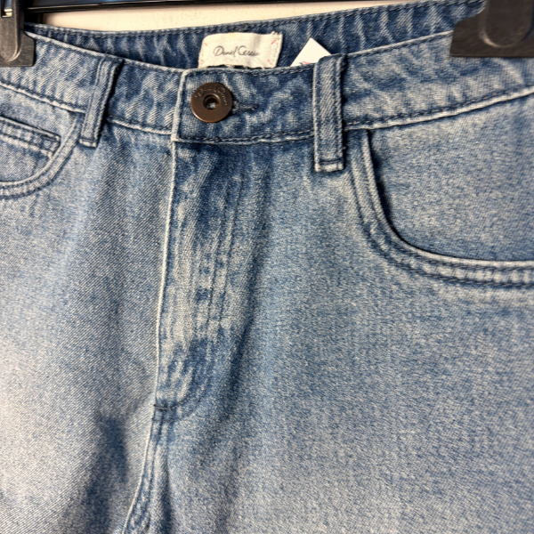 Short DANIEL CASSIN