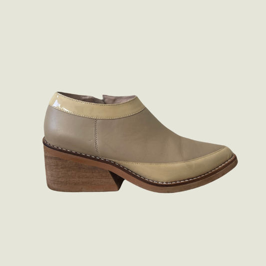 Botas