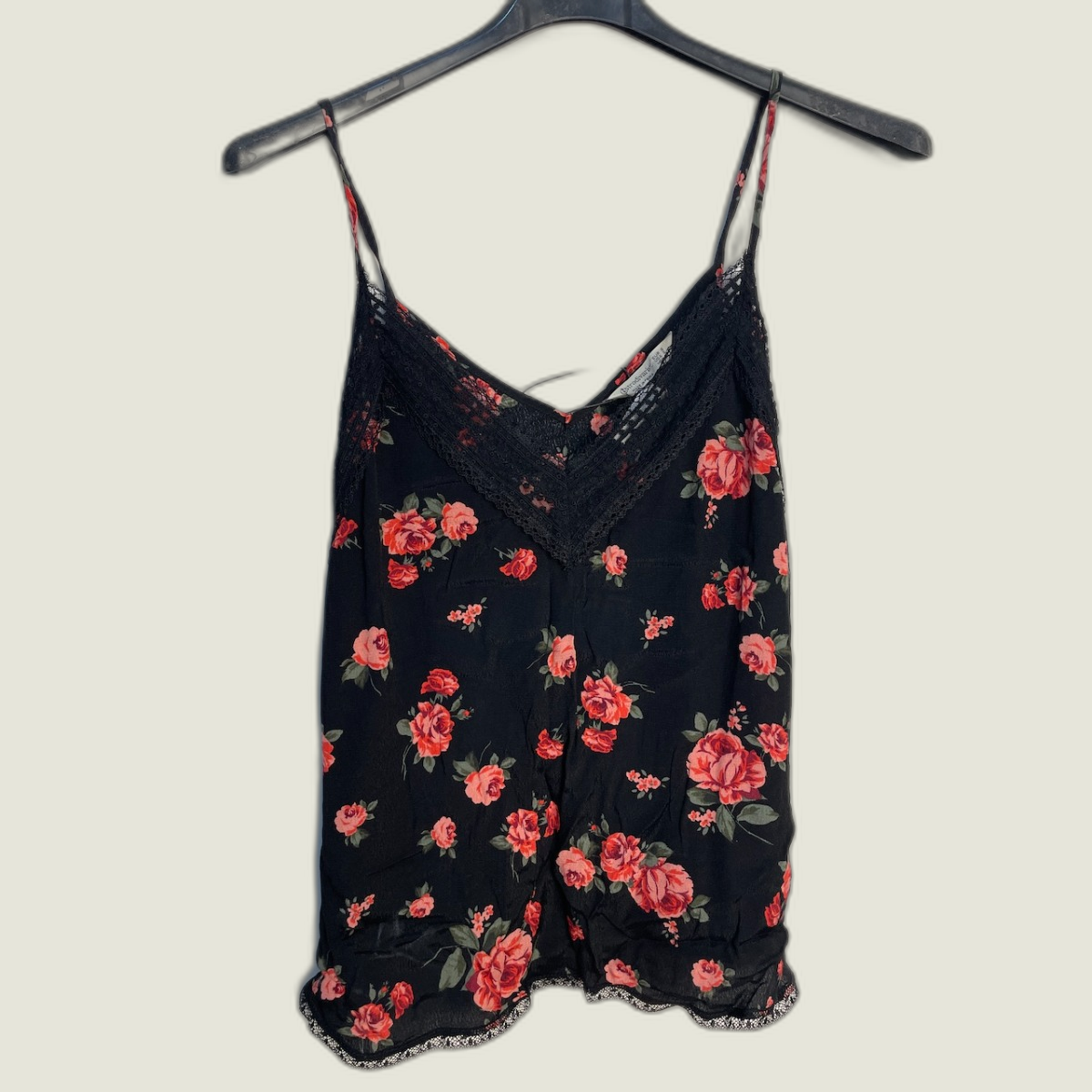 Top STRADIVARIUS
